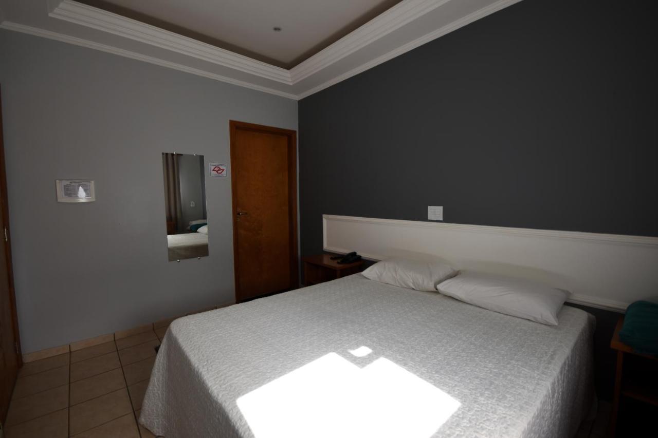 Hotel Abaporu Adamantina Zewnętrze zdjęcie