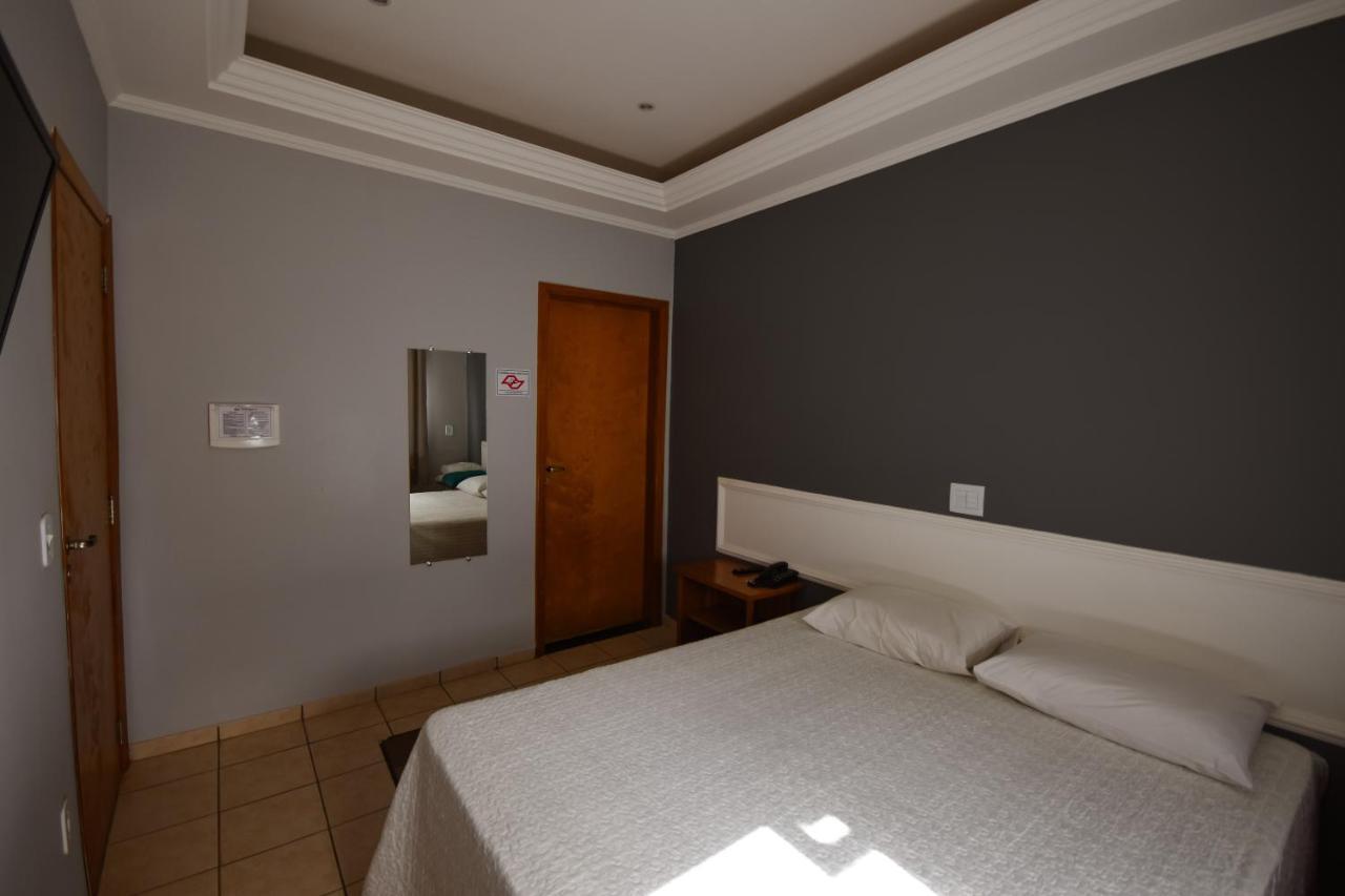 Hotel Abaporu Adamantina Zewnętrze zdjęcie